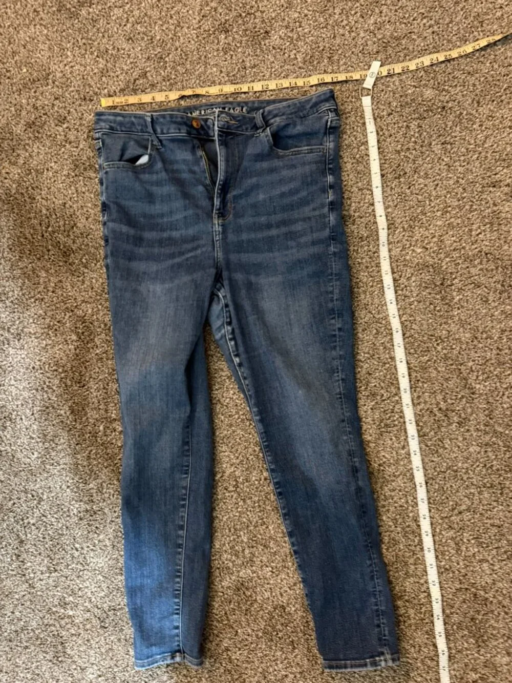 American Eagle Super Hi-Rise Jegging Medium Wash Denim Jeans 16 Short